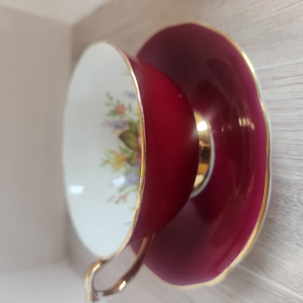 Vintage Clarence Bone China 22kt Gold Trim Floral Teacup and Saucer England